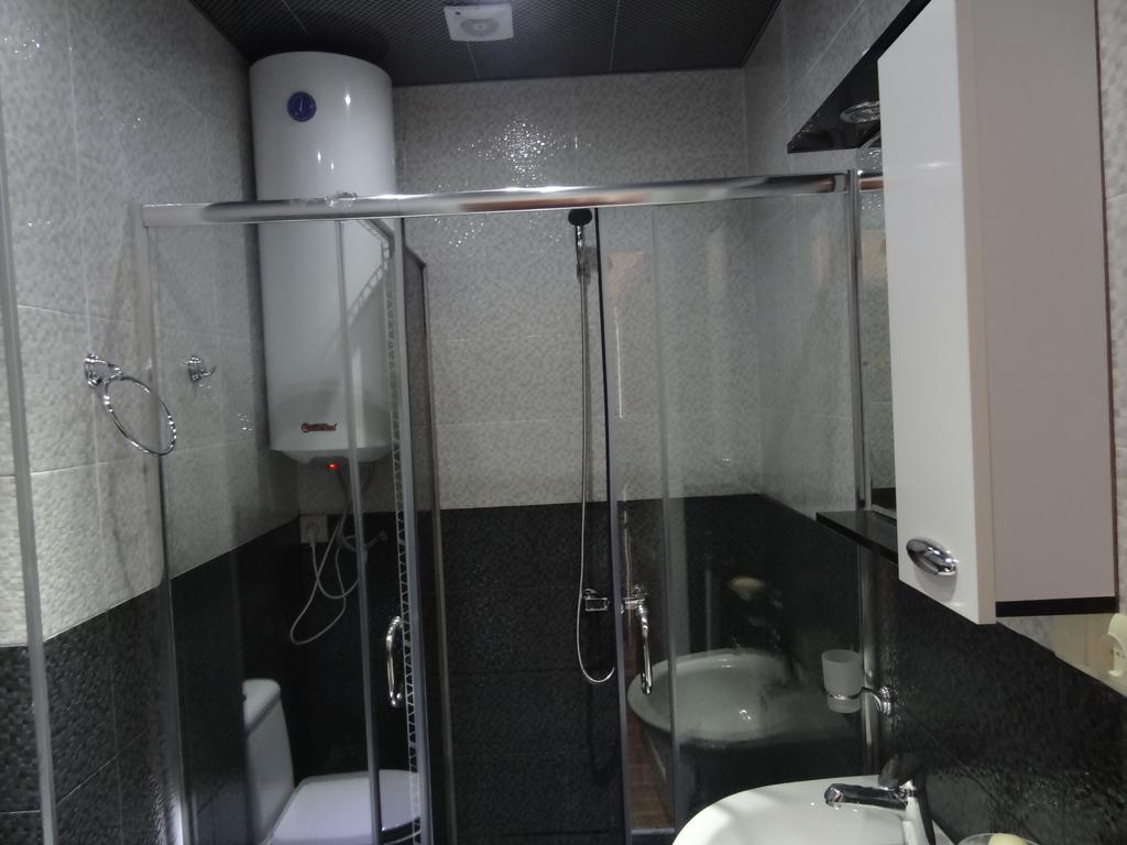 Apartment On Khimshiashvili บาทูมิ ภายนอก รูปภาพ
