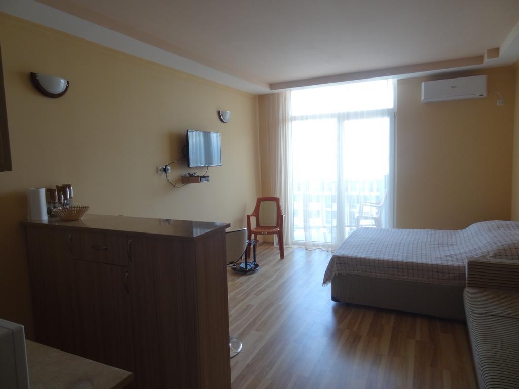 Apartment On Khimshiashvili บาทูมิ ภายนอก รูปภาพ